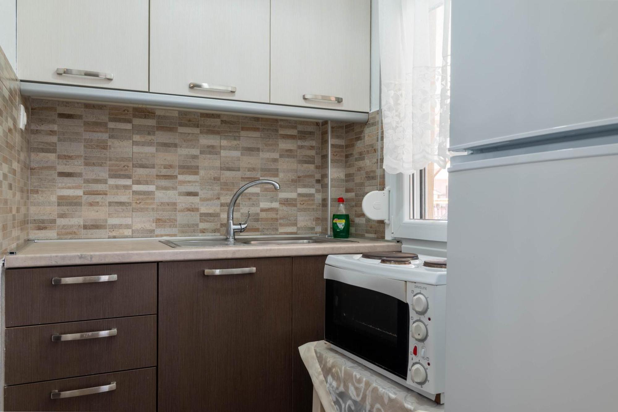 Aigli Luxury Studios Nea Roda Exteriér fotografie