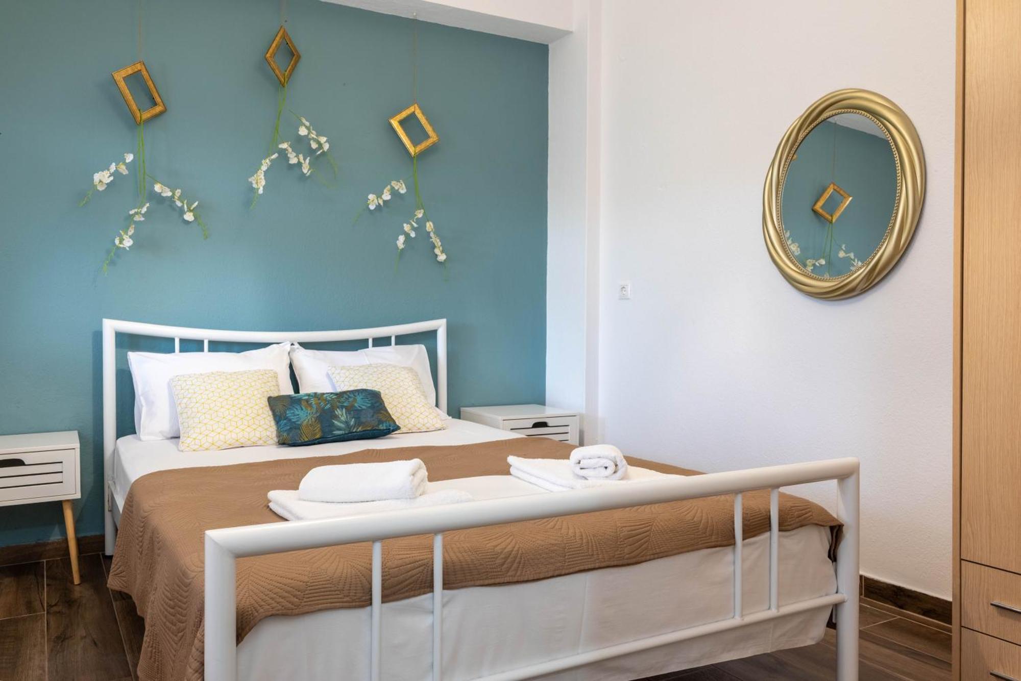 Aigli Luxury Studios Nea Roda Exteriér fotografie